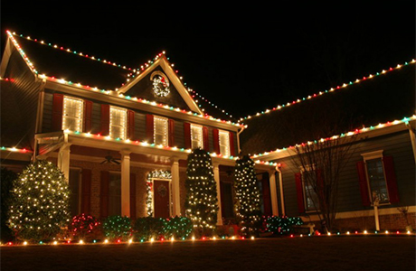 white christmas house lights