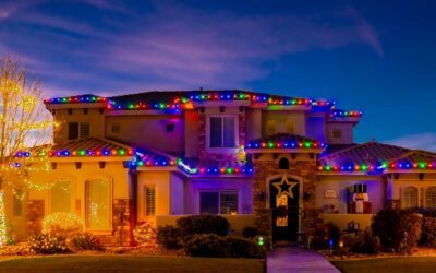 Still Debating Whether or Not to Hire Christmas Light Installers? Here’s What You Need to Know.